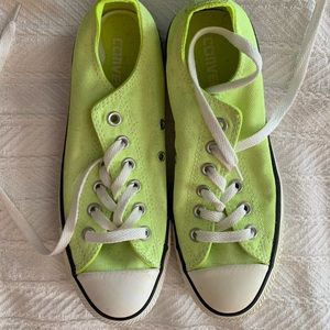 Converse low-top sneakers - never worn!